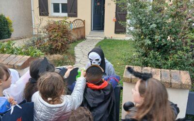 Défilé des enfants de l’accueil de loisirs pour Halloween